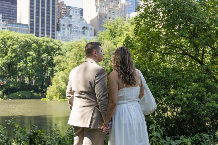 NYC: Surprise Proposal Photoshoot - Capture the Yes Forever - Languages, access, and booking flexibility
