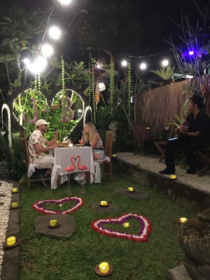 packages cooking class and romantic dinner in a local home - Who will enjoy this evening most