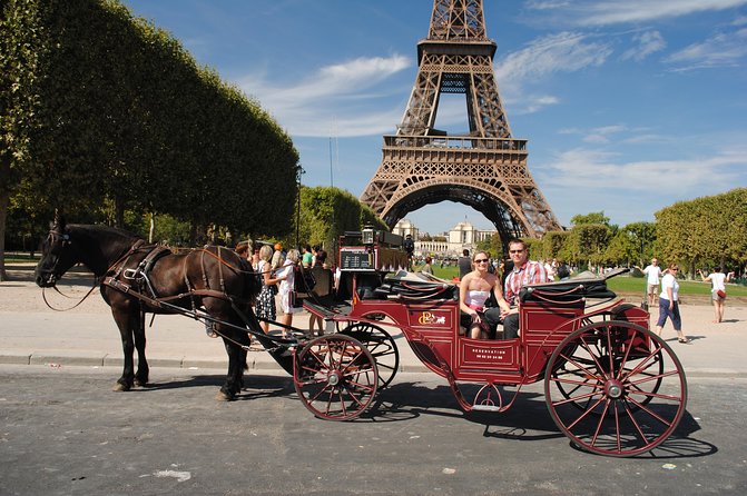 Paris Private Romantic Horse & Carriage Ride - The Champs-Elysées and the Arc de Triomphe area