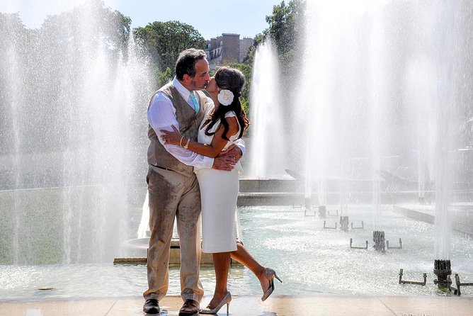 Paris Renew Your Wedding Vows Experience with Professional Photographer - Who will enjoy this Paris experience most?