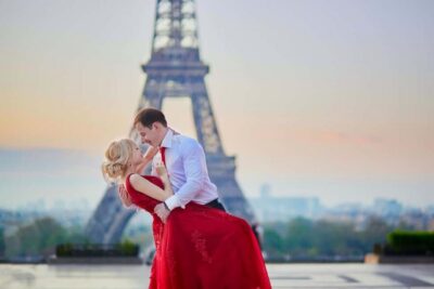 Romantic Couple Photoshoot (with flower bouquet!)