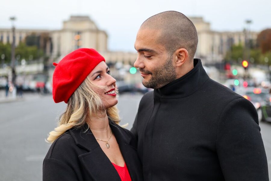 Paris: Romantic Photoshoot for Couples - Who should book this Eiffel Tower session