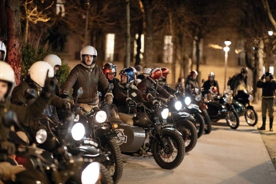 Paris: Romantic Sidecar Tour by Night with Champagne - Pickup details worth confirming