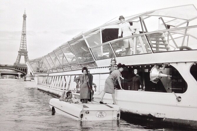 Paris Valentine's Day Dinner Cruise by Bateaux-Mouches - Who Will Enjoy This Evening Most?