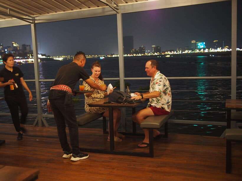 Phnom Penh: Mekong Sunset Dinner Cruise with Live Music - What the $9 Price Really Gives You