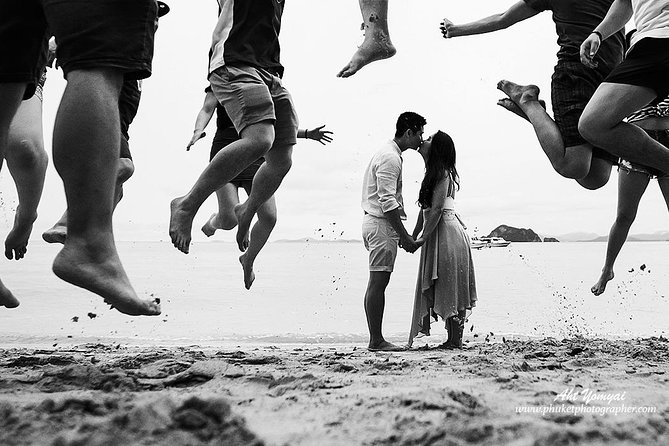 Photographer for wedding in all location of Thailand - A 10-hour wedding day in Phuket