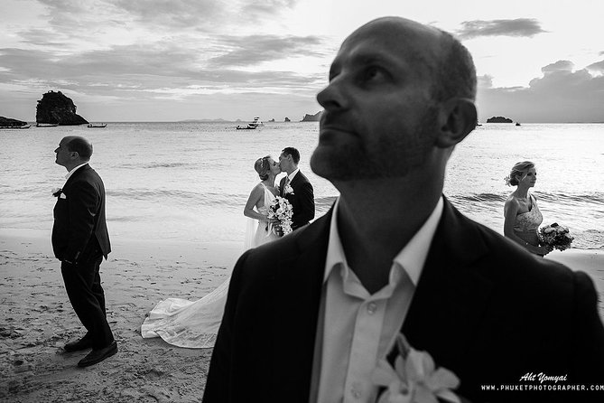 Photographer for wedding in all location of Thailand - Dinner coverage and the food arrangement