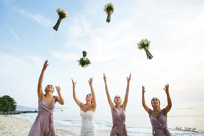 Photographer for wedding in all location of Thailand - What Aht Yomyai brings to the job