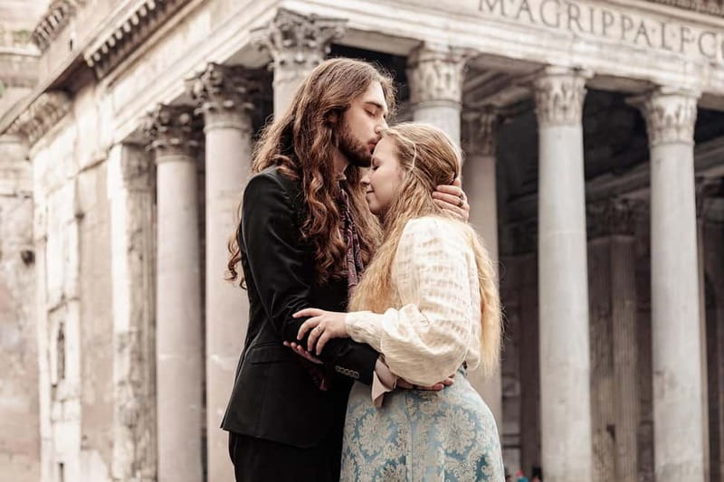 Photoshoot in Rome for couples - The Roman Trio: Trevi Fountain, Spanish Steps, and Colosseum