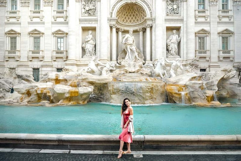 Photoshoot in Rome for couples - Crowds, timing, and the reality of Rome