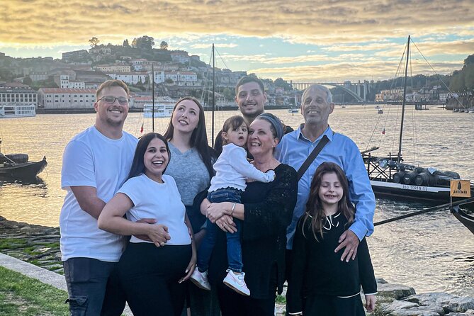 Photoshoot Session for Solo, Couples and Groups in Porto area - Understanding the 150 photos and five edited images