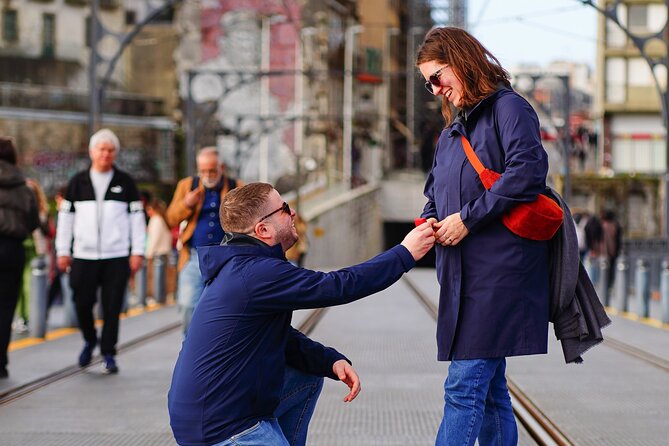 Photoshoot Unforgettable in Porto - Couple or Single - The language question and posing help