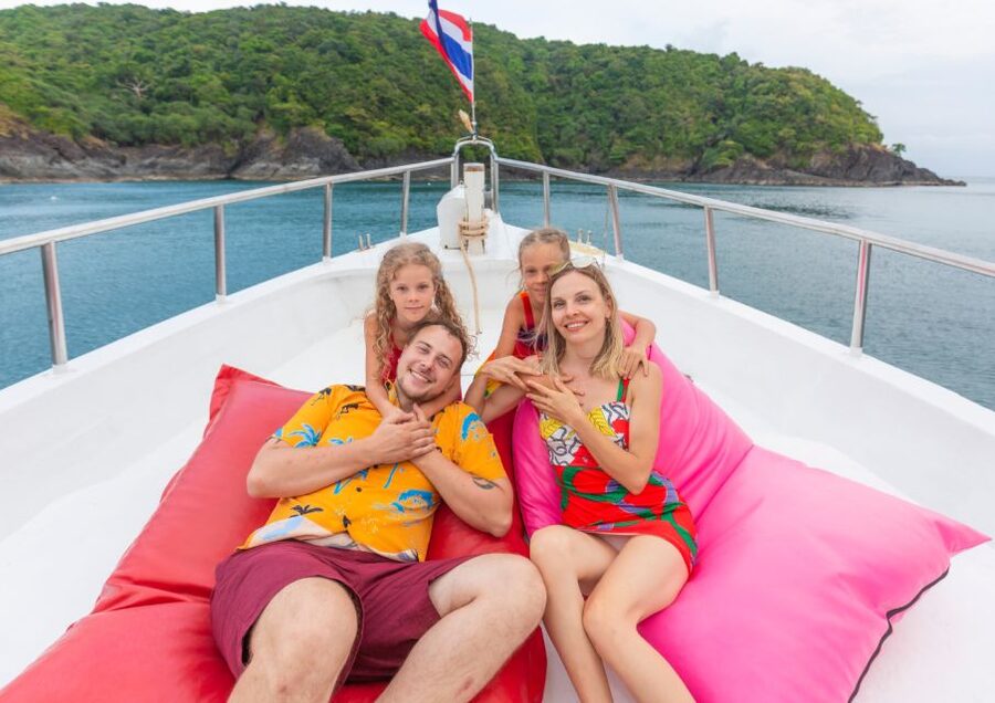Phuket: Melody Sunset Dinner Cruise - Music, drinks, and the onboard setup