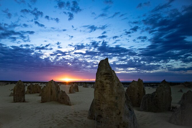 Pinnacles Desert Sunset Dinner and Stargazing Tour - What to pack for a desert night