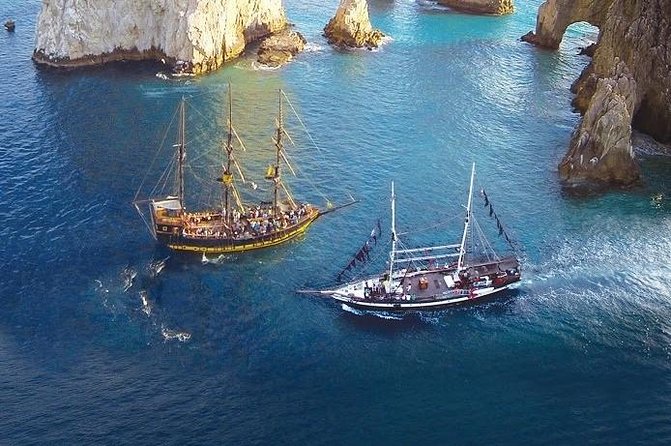 Pirate Ship Sunset Dinner and Show in Los Cabos - The Arch at sunset