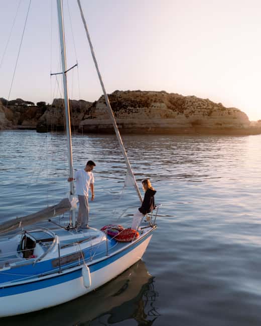 Portimão: Sunset Private Sailing Tour for Couples - Key points at a glance