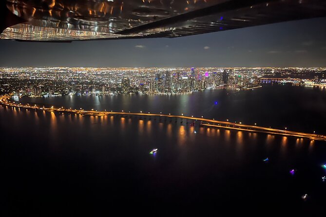 Private 60 Minute Romantic Excursion Air Tour with Champagne - Miami Beach and Ocean Drive