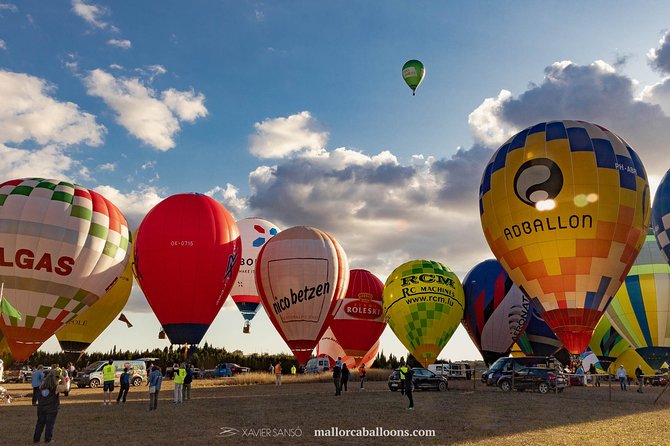 Private Balloon Flight Over Mallorca for Two People - Preparing the balloon before takeoff