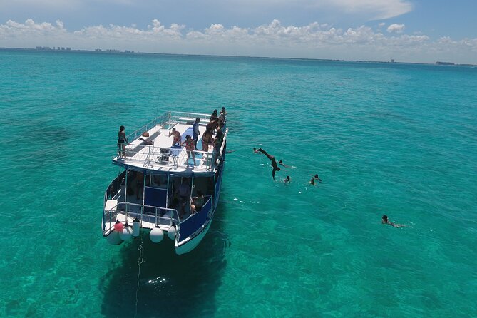 Private Catamaran for Weddings Bachelor Parties and Bridal Showers - Food choices need a clear answer