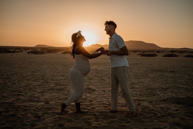 Private couple shooting - Corralejo Fuerteventura - Erika’s Relaxed Approach Matters