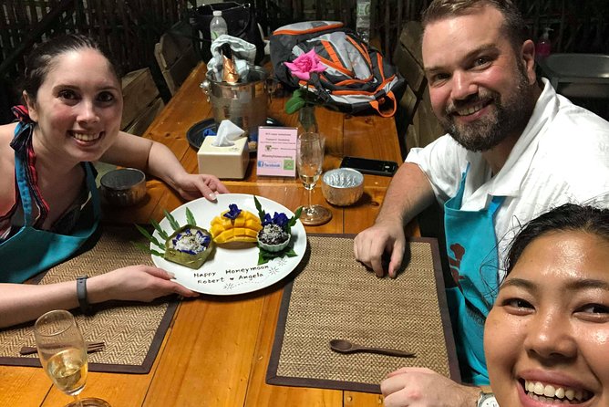 Private Dinner Cooking Class with Benny in Chiang Mai - Small practical details that matter