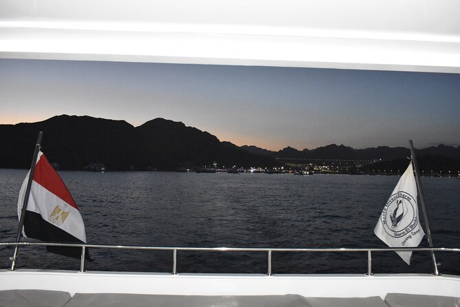 Private Dinner Cruise On Vip Yacht Sharm El Sheikh - Watching the Sinai coast from the sea