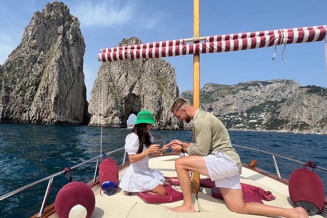 Private Island of Capri Boat Tour for Couples - Timing, meeting point, and the weather