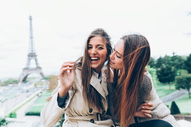 Private Proposal Photoshoot in Paris - A private hour with room for personal ideas