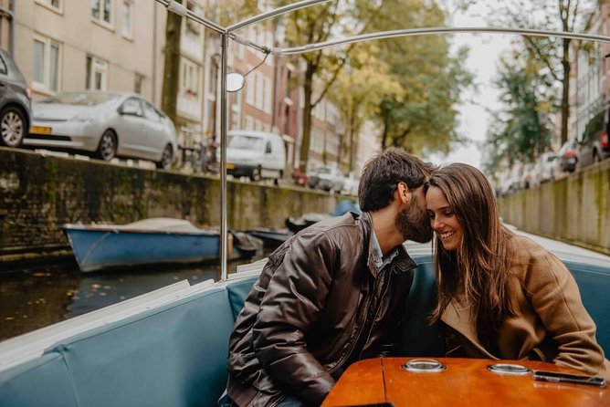 Private Romantic Canal Cruise Amsterdam with Bubbly and Snacks - Comfort in Amsterdam weather