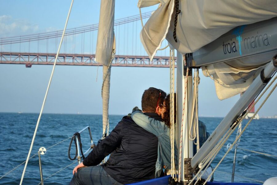 Private Romantic cruise with sparkling wine- 2-Hour- Lisbon - Who Will Enjoy This Most?