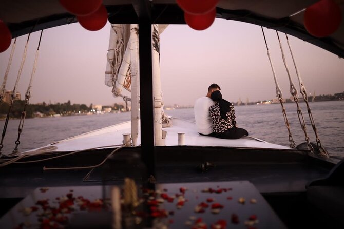 Private Romantic Dinner on the Nile - Music, photos, and a crew that joins the occasion