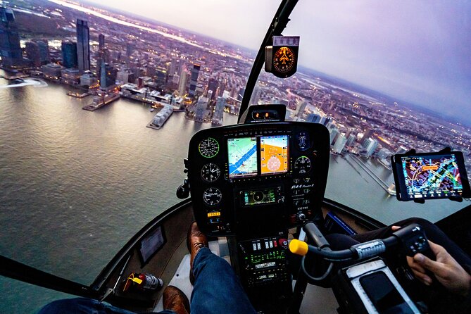 Private Romantic NYC Helicopter Scenic Charter with Champagne - What the flyovers can show you