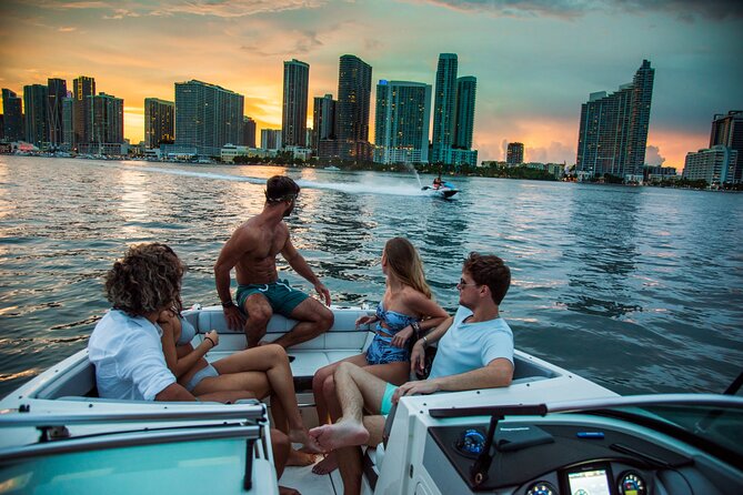 Private Romantic Sunset Boat Cruise in Fort Lauderdale! - Why the slow speed matters