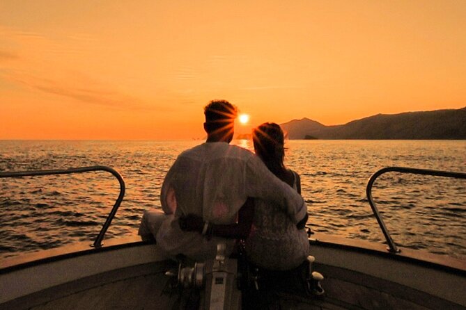 PRIVATE Romantic Sunset Boat Tour Zadar with Local Wine 1,5h - Key points to know before you book