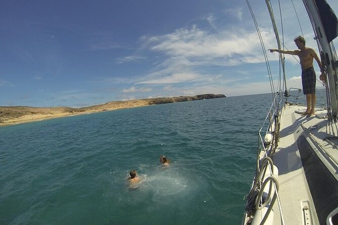 Private Sunset Sailing Charter for Couples from Corralejo - The crossing toward Lobos Island