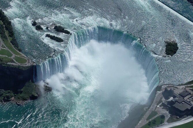 Private Tour: Romantic Niagara Falls Helicopter Flight - Commentary and the pilot’s role