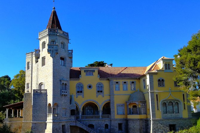 Private tour through the Romantic Sintra & Amazing Cabo da Roca & Cascais - Who gets the best value from this day