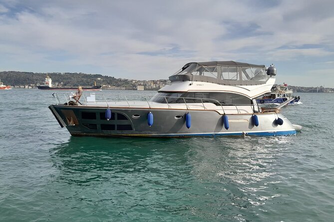 Private Yacht for Surprise Events / Birthday, Proposal, Anniversary, Party etc - Daylight, sunset, or nighttime?