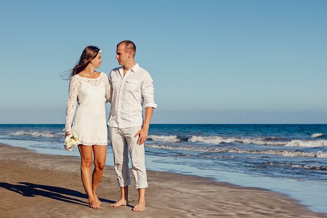 Propose to your Soulmate Romantic Tour - Champagne and the celebration after the proposal