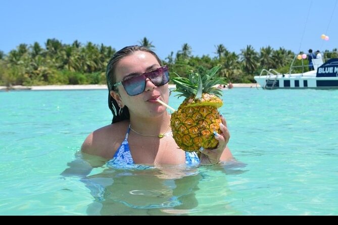 Punta Cana Party Boat (Only Adult) this Couple price - Who will enjoy this most