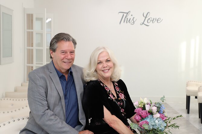 Quickie Las Vegas Wedding at Paradise Wedding Chapel - What the $65 price really means