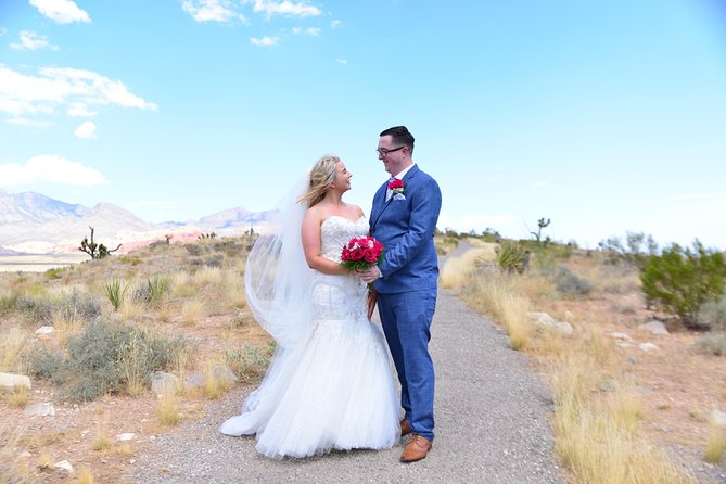 Red Rock Canyon Wedding by Private Limousine - Key points to know before booking
