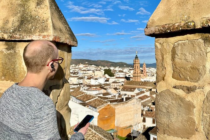 Romantic Antequera: A Self-Guided Audio Tour - Passing through the Arco de los Gigantes