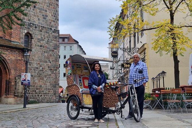 Romantic Berlin Rickshaw City and Photo Tour - incl. pick-up - The Topography of Terror keeps the history serious