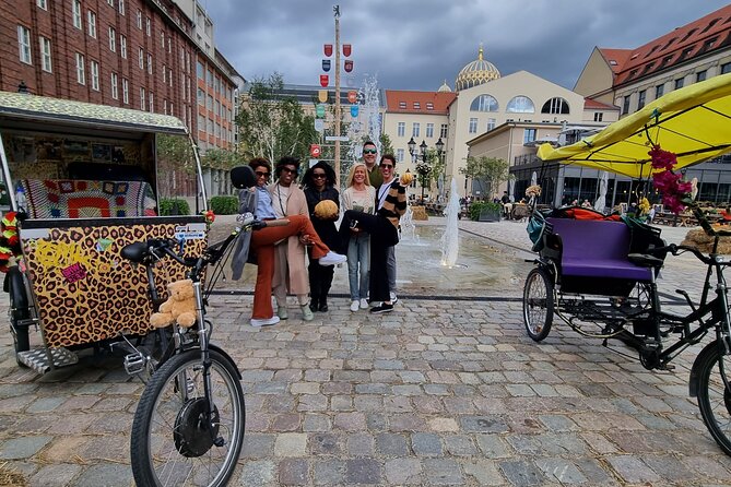 Romantic Berlin Rickshaw City and Photo Tour - incl. pick-up - Museum Island and the oldest parts of Berlin