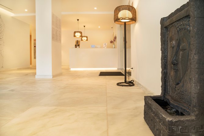Romantic couple massage + SPA entry and private jacuzzi with cava - Is $250.85 Good Value for Two?