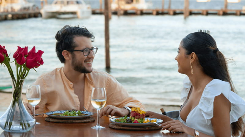 Romantic dinner in front of the sea - Cancellation and booking details worth noting