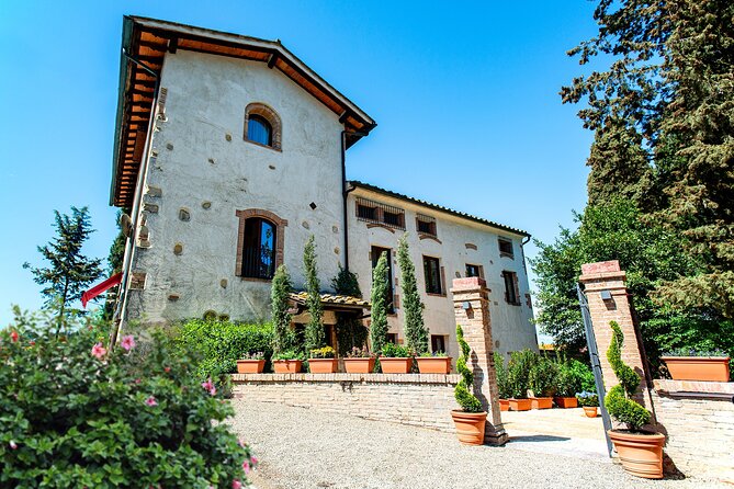 Romantic Escape in Tuscany - Overnight and Wine Tasting - Why the olive oil tasting adds value