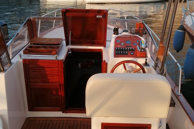 Romantic evening in Sorrento - Dinner by the Boats in Sorrento’s Port
