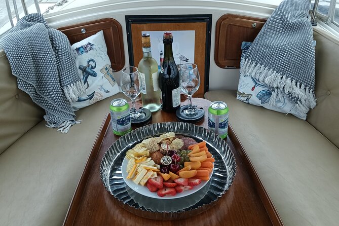 Romantic Luxury Boat Cruise with Wine Cheese Sea LionTours - Should you book this Marina del Rey cruise?